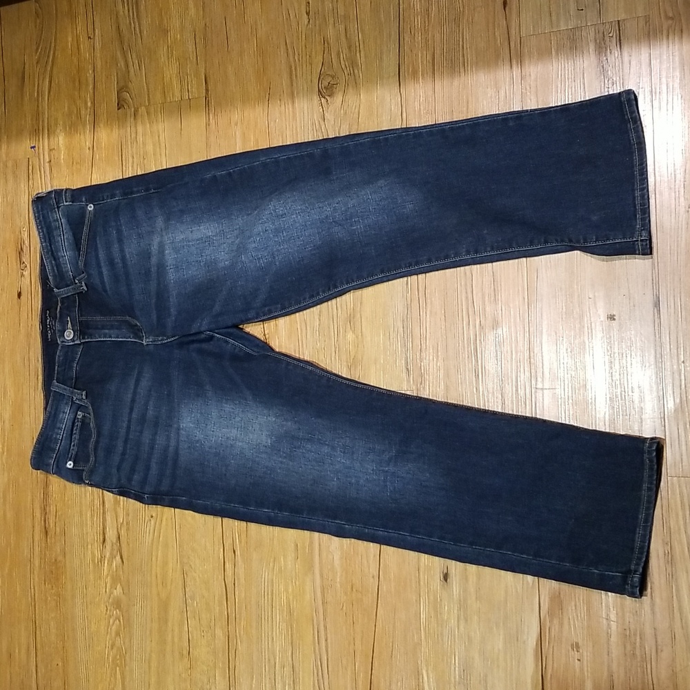like new jeans sweet crop sz 10/30